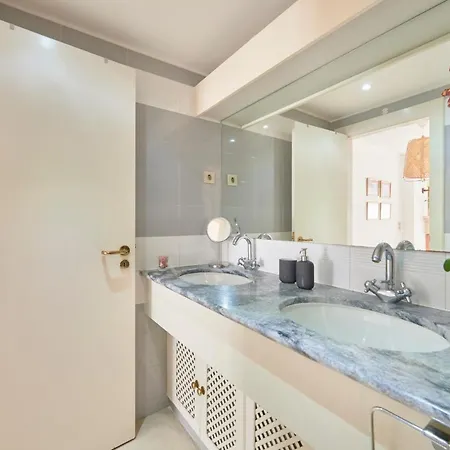Modern With Swiming Pool & Garage Ii